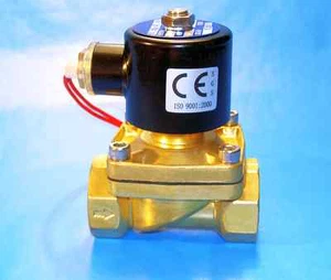 1/2" NPT 24V DC  Electric Brass Solenoid Valve with FKM (Viton) Seal ( N/C) - Picture 1 of 3