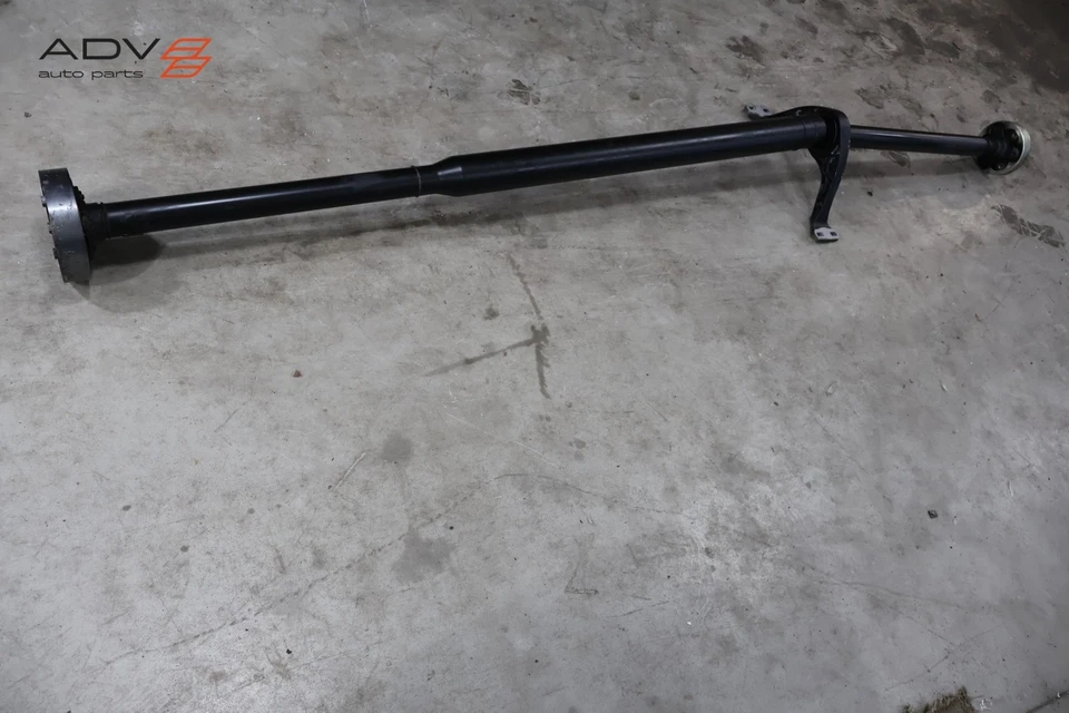 2019 - 2023 Volkswagen Arteon eixo de transmissão traseiro hélice OEM - Imagem 1 de 4