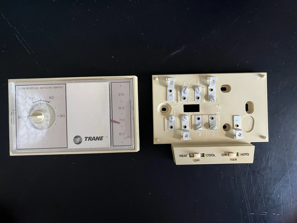 Trane AY28X092 Thermostat Manual Cream - Image 1 of 1