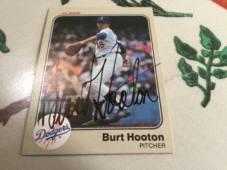 Tarjeta de béisbol autografiada por Fleer Burt Hooton 1983 Dodgers #208 Foto 1 de 1