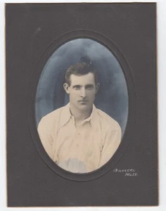 Cabinet Photo unnamed Cricketer by Barrow Melbourne Australia c1910 - Picture 1 of 1