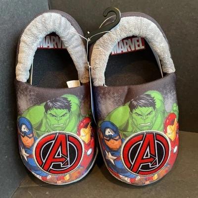 Zapatillas de felpa Marvel Avengers Hulk Capitán América talla 11-12 nuevas con etiquetas Foto 1 de 4