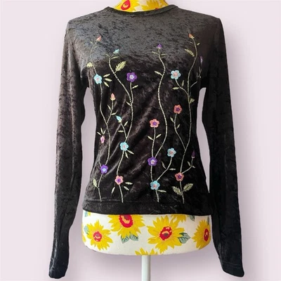 Raro Top Años 90/Y2K GUESS Negro Terciopelo Bordado Floral Manga Larga Talla Mediana Foto 1 de 4