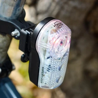 Luz trasera Planet Bike Superflash Stealth Bike Foto 1 de 3