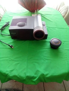 InFocus Lp225 Projector Extra Lens Ready To Go - Picture 1 of 4