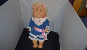 Vintage All Vinyl Cabbage Patch Kids Doll by OAA 1991 Girl Blond Teeth Box K4 - Bild 1 von 5