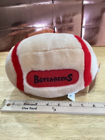 2000 Tampa Bay Buccaneers NFL Football Pillow Plush Red Brown Nanco *C Cover