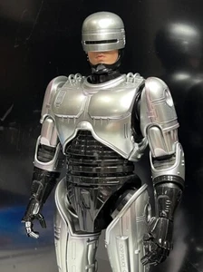 Hot Toys MMS202D04 RoboCop 1/6 Scale Diecast Figure - Picture 1 of 12