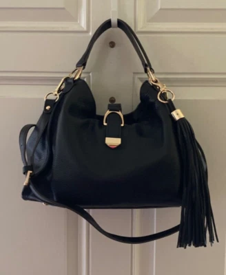 G.I.L.I. Cartera Got It Love It estribo de cuero granulado negro y correa para el hombro Foto 1 de 4