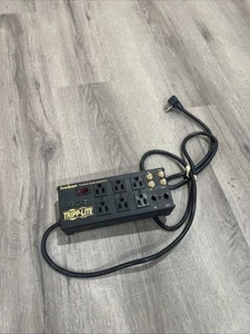 Isobar Tripp Lite 6-Outlet Surge Protector Power Strip 6 Foot Cord. - Photo 1/7