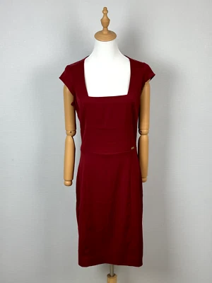 Vestido Miss Sixty decote quadrado vermelho sem mangas 3/4 costas zíper tamanho G - Imagem 1 de 4