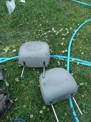 2008-2013 TOYOTA HIGHLANDER ENCOSTO DE CABEÇA DIANTEIRO COURO CINZA - Imagem 1 de 3