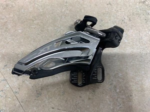 Shimano Deore XT FD-M8020 2x11, Side-Swing, Front-Pull Front Derailleur - Picture 1 of 3