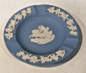 Vintage Wedgwood Jasper Ware Blue Ashtray Dish Jewellery Pin Tray England - Picture 1 of 6