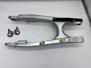 2001 97-04 KAWASAKI KLX300R OEM REAR ARM SWING ARM SUSPENSION WHEEL SUPPORT - Picture 1 of 19
