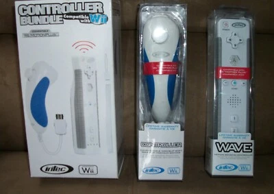 NEW IN BOX-WHITE REMOTE & NUNCHUCK-COMPATIBLE WITH NINTENDO WII-FREE SHIPPING - Image 1 of 4