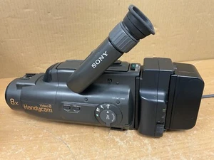 Sony CCD-FX200E Video8 Handycam Camcorder Heads Blocked Spares - Picture 1 of 10