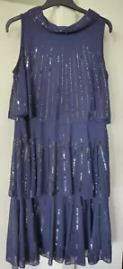 **MARC CAIN**Cocktailkleid **Pailletten und Ziersteinen**Blau**N4** - Bild 1 von 8