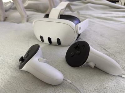 Meta Quest 3 512 GB W/ COMPACT CARRYING CASE - PRISTINE CONDITION / BARELY USED! - Image 1 of 4