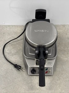 Waring Pro Belgian Waffle Maker Restaurant Style Rotating WMK300 Tested - Picture 1 of 9