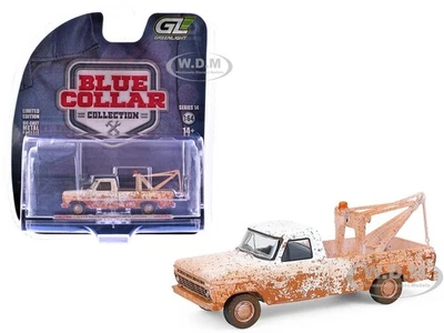 1973 FORD F-100 TOW TRUCK WHITE (WEATHERED) 1/64 DIECAST BY GREENLIGHT 35300 B - Image 1 of 4
