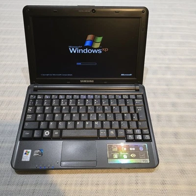 Samsung N130 laptop, Intel Atom, 10.1", Windows XP, 160Gb HDD, 1Gb RAM (242) - Image 1 of 4