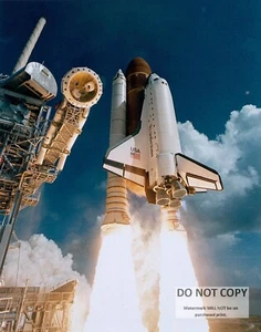 11X14 NASA PHOTO - MAIDEN LAUNCH OF SPACE SHUTTLE ATLANTIS IN 1985 (EP-269) - Picture 1 of 1