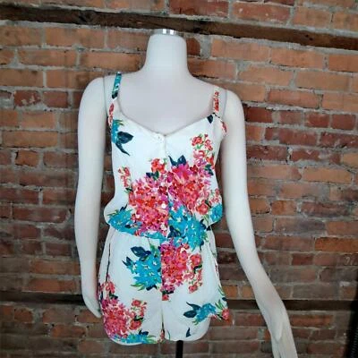 Lucca Couture Romper White Pink Green Floral Button Front Keyhole Back Size S - Image 1 of 4