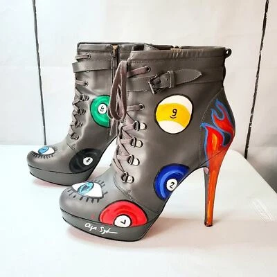 Botines Paris Hilton Trinity de cuero artístico personalizado con tacón de aguja 11 Foto 1 de 4