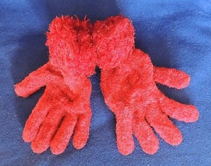 Child's Medium Mittens Girl Kids' Red Fuzzy Cuffs 7" x 4" Royal Acrylic/Spandex - Picture 1 of 1