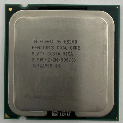 Intel Pentium E5200 Desktop CPU Processor- SLAY7 - Image 1 of 2