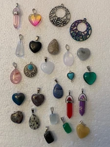 Konvolut 25 Edelstein & Glas Anhänger - Bild 1 von 10