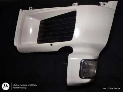 1996 年 HONDA GOLDWING GL 1500SE 二手 右下白色罩板 带雾灯 — 第 1/4 张图片