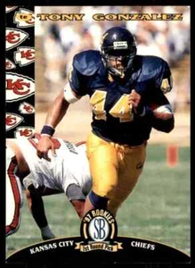 1997 Score Board 1st Round #2 Tony Gonzalez HOF ROOKIE Kansas City Chiefs NICE - Picture 1 of 4