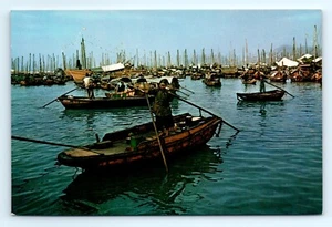 Hong Kong Postcard Main Fishing Center Shaukiwan Hong Kong 4x6 inches - Picture 1 of 2