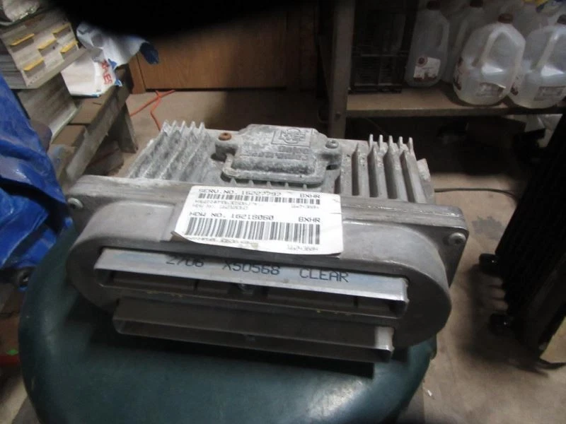 Módulo de control electrónico ECM del motor 6-231 3,8 L compatible con 97 Bonneville 100427 Foto 1 de 4