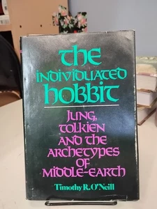 The Individuated Hobbit By Timothy O'Neill First Edition 1979 - Picture 1 of 7