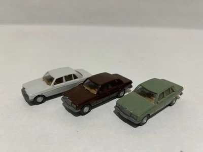 Wiking HO 塑料梅赛德斯 240D 汽车套装 — 第 1/2 张图片