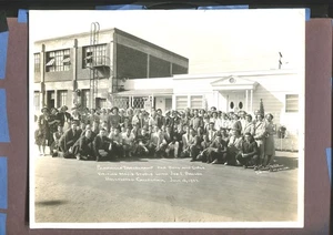 JULY 16, 1937 PARKHILLS' TOUR GROUP PHOTO HOLLYWOOD CA W/MOVIE STAR *SHIPS FREE* - Picture 1 of 2