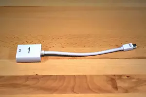 Apple HDMI (Female) to DVI-D (Male) Monitor Video Adapter Cable AmazonBasics 9" - Picture 1 of 5