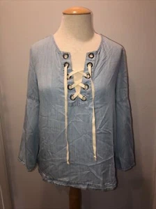 Karen Kane Chambray Top Damen XS Glockenärmel weich Denim Schnürbluse Neu mit Etikett - Bild 1 von 3
