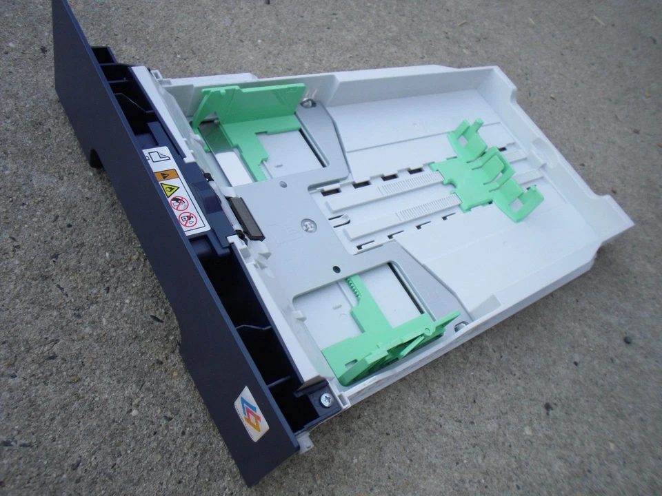 全新 正品 Brother HL3040CN HL-3045 HL-3070 HL-3075 纸盒单元 LU5347001 — 第 1/1 张图片