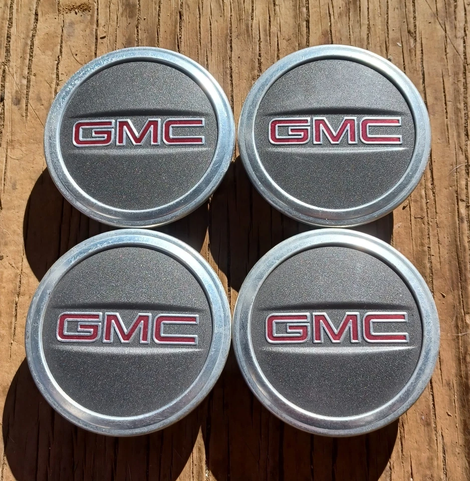 Комплект из 4 центральных колпаков GMC Acadia, серый, 2010–2017 гг., номер детали 9595010 - Изображение 1 из 3