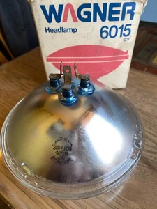 New/NOS Wagner 6015 Round Low/High Sealed Beam Headlight Headlamps 7" Glass - Picture 1 of 4