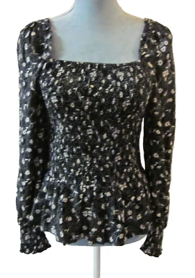 Blusa Chelsea 28 Talla M Negra y Beige Estampado Floral Estilo Campesino Foto 1 de 3