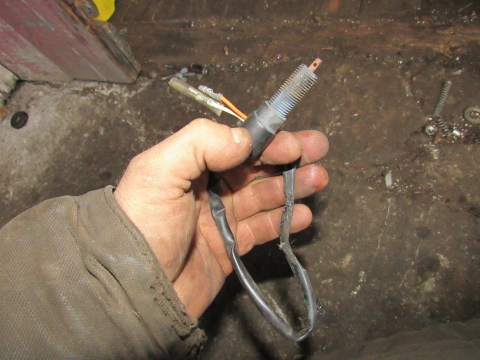 1983 suzuki gs750 t задний тормозной переключатель - Изображение 1 из 1