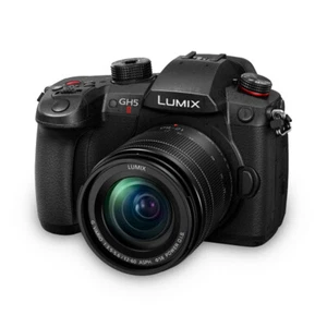Panasonic Lumix GH5 II Mirrorless Camera with 12-60mm f/3.5-5.6 Lens - Picture 1 of 8