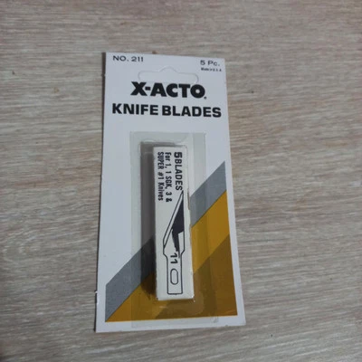 X ACTO KNIFE BLADES NO 11 - Image 1 of 2