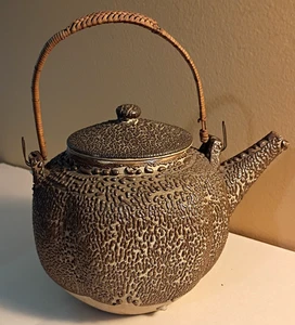 Fine antica teiera giapponese Meiji ~ goccia d'acqua ceramica marrone con smalto Jakatsu - Foto 1 di 8