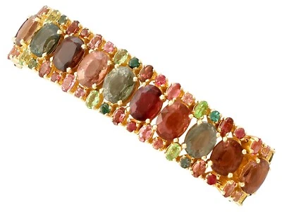 96.65 ct Tourmaline and Peridot, 18 ct Yellow Gold Bracelet - Vintage Circa 1980 - Image 1 of 4